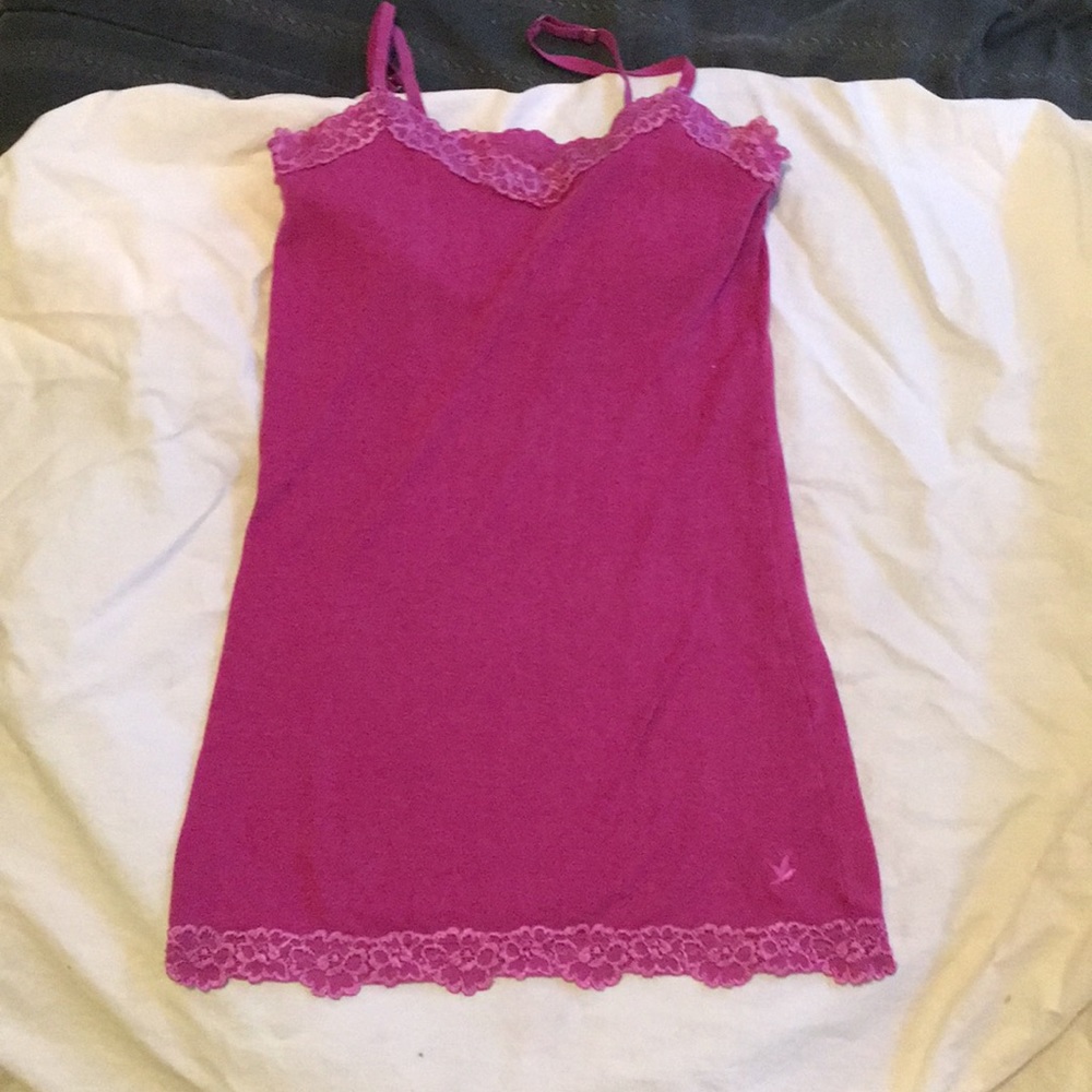 purple tank top